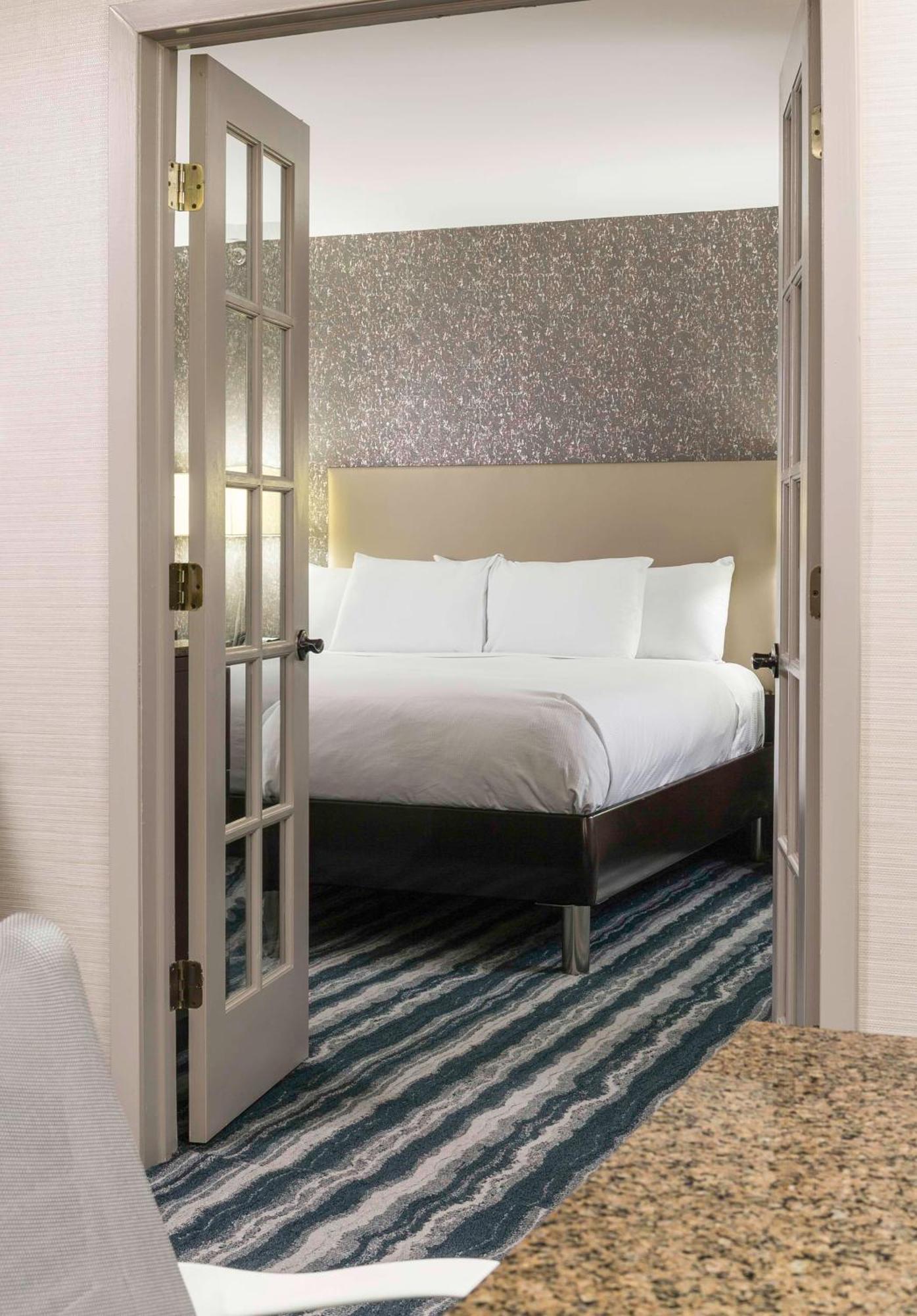 Doubletree By Hilton Hotel Wilmington Exteriör bild
